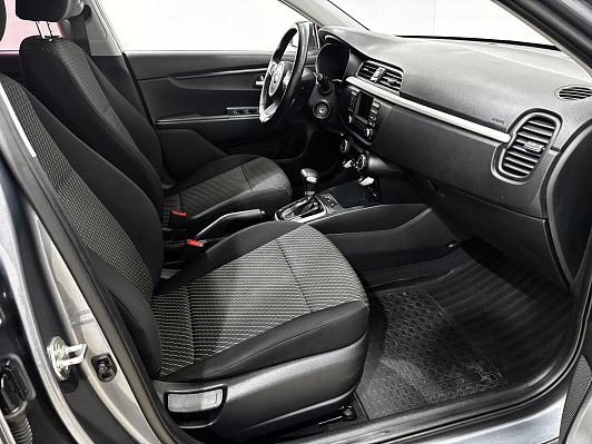 Kia Rio Luxe, 2019 года, пробег 81400 км
