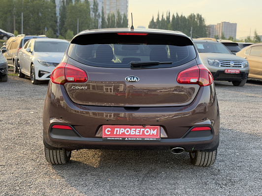 Kia Ceed Luxe, 2013 года, пробег 175000 км