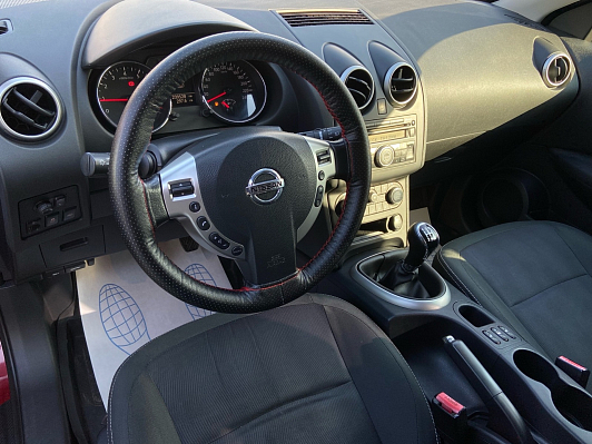 Nissan Qashqai SE, 2012 года, пробег 240000 км