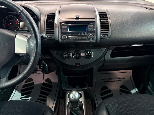 Nissan Note Luxury, 2013 года, пробег 217000 км