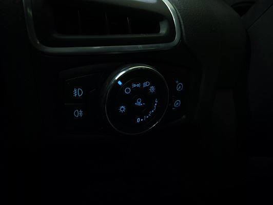 Ford Focus Titanium, 2012 года, пробег 144880 км