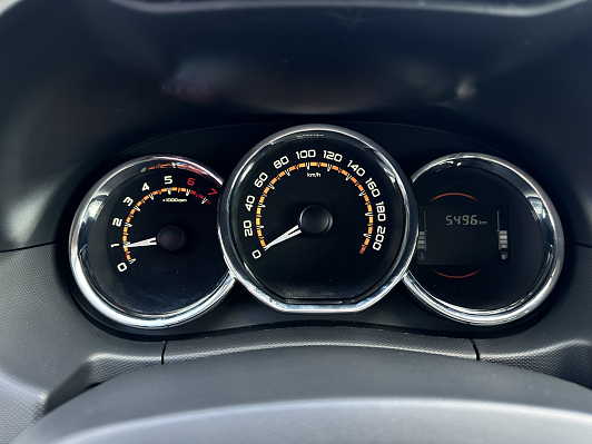 Lada (ВАЗ) Largus Comfort Light 5 мест, 2024 года, пробег 5500 км