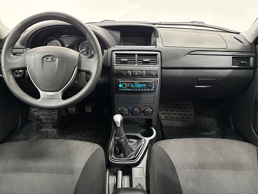 Lada (ВАЗ) Priora Standard 21702-40-050, 2018 года, пробег 157332 км