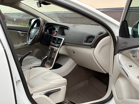 Volvo V40 Cross Country, 2014 года, пробег 153170 км