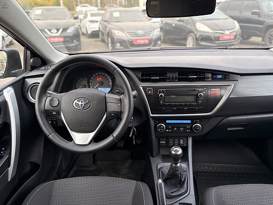 Toyota Auris, 2014 года, пробег 117732 км