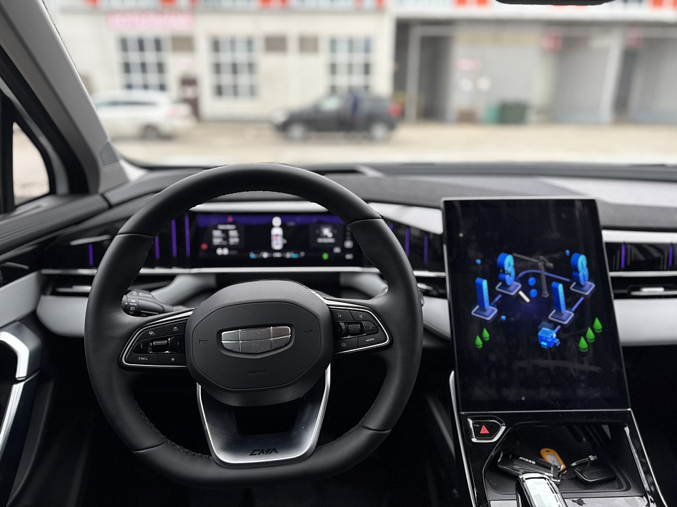 Geely Atlas Flagship, белый