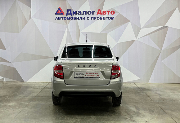 Lada (ВАЗ) Granta Luxe, 2021 года, пробег 63757 км