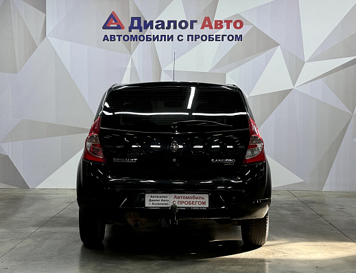 Renault Sandero Специальная серия, 2014 года, пробег 105722 км