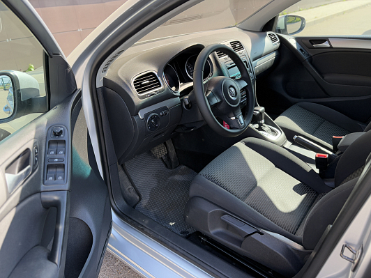 Volkswagen Golf Trendline, 2010 года, пробег 209855 км