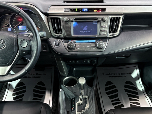 Toyota RAV4, 2012 года, пробег 146024 км