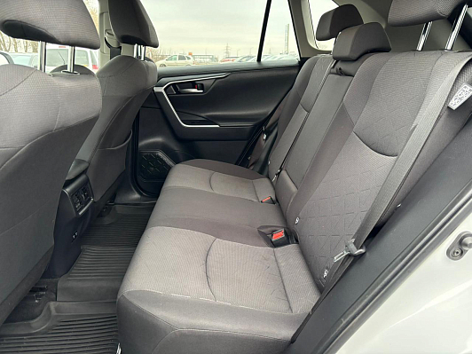 Toyota RAV4 Комфорт, 2021 года, пробег 85699 км