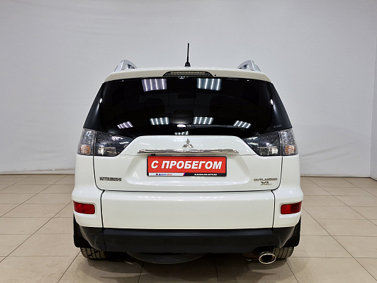 Mitsubishi Outlander Ultimate, 2011 года, пробег 194950 км