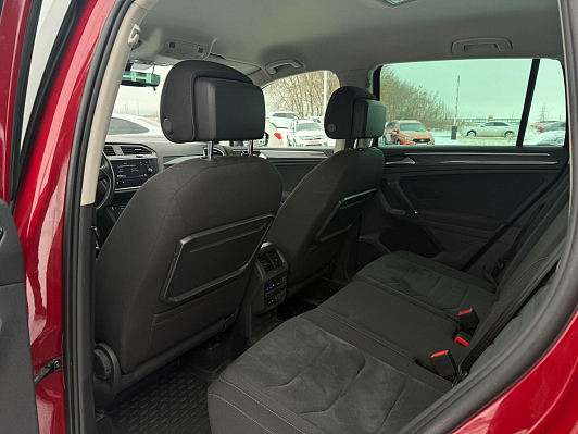Volkswagen Tiguan Exclusive, 2018 года, пробег 133235 км