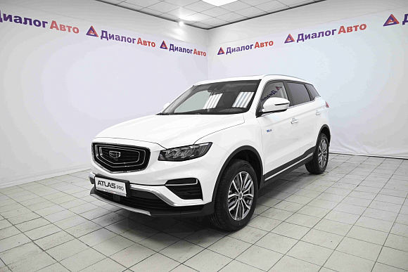 Geely Atlas Pro Luxury, белый