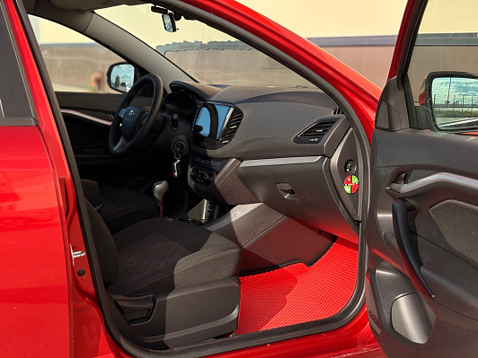 Lada (ВАЗ) Vesta Comfort Image (2018-2019), 2017 года, пробег 132961 км