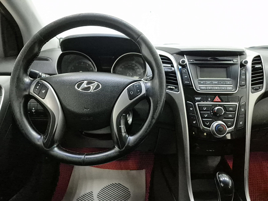 Hyundai i30 Classic, 2012 года, пробег 252075 км