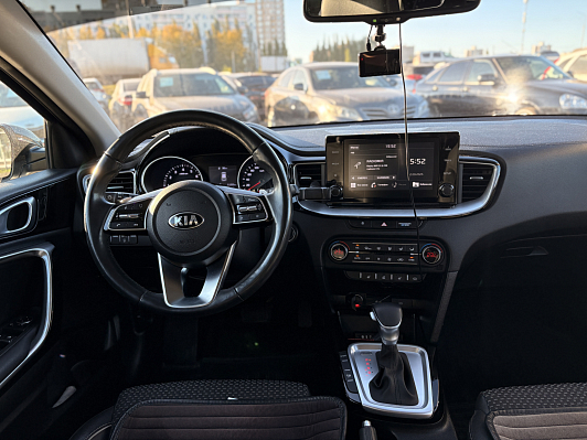 Kia Ceed Prestige, 2021 года, пробег 51000 км