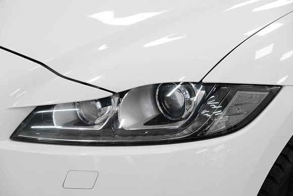 Jaguar F-Pace Pure, 2018 года, пробег 137210 км