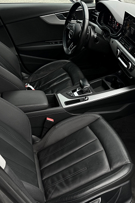 Audi A4 35 TFSI S tronic Edition One, 2020 года, пробег 124378 км