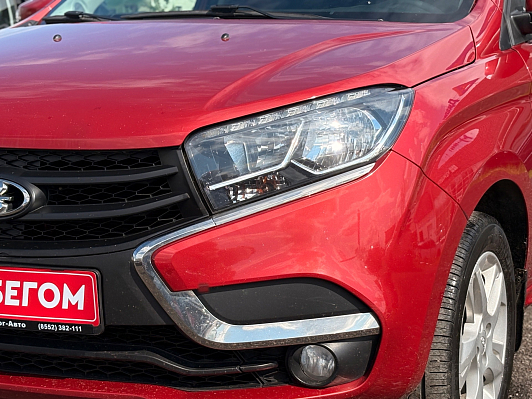 Lada (ВАЗ) XRAY Top Prestige (2015-2016), 2018 года, пробег 165392 км