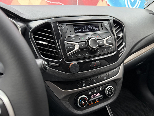 Lada (ВАЗ) Vesta Luxe Multimedia (2017-2019), 2018 года, пробег 161963 км