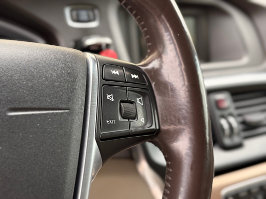 Volvo V40 Cross Country, 2014 года, пробег 153170 км