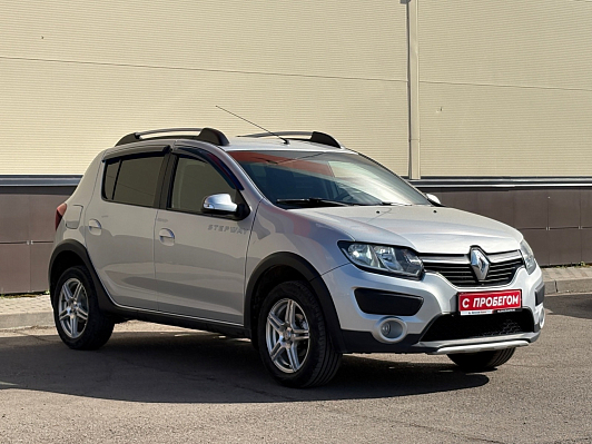 Renault Sandero Confort, 2016 года, пробег 110000 км
