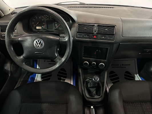 Volkswagen Golf, 2002 года, пробег 388000 км