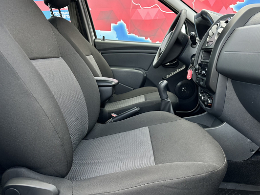 Lada (ВАЗ) Largus Comfort Light 5 мест, 2024 года, пробег 5500 км