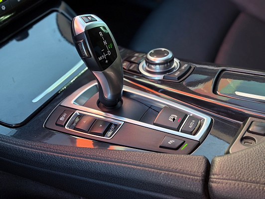 BMW 5 серии, 2012 года, пробег 234000 км