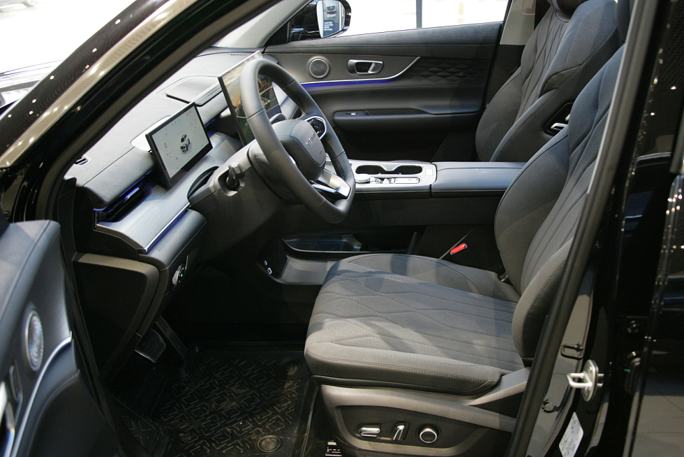 Tenet T8 Прайм 4WD, черный