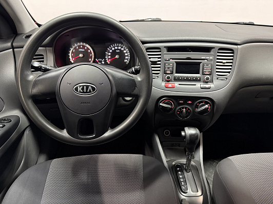 Kia Rio, 2010 года, пробег 189000 км