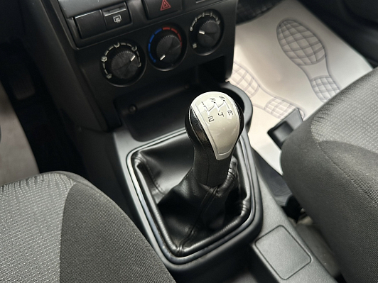 Lada (ВАЗ) Priora Standard 21702-40-050, 2018 года, пробег 153100 км