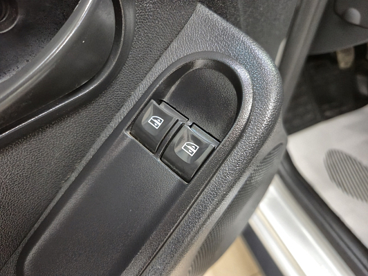 Renault Duster Authentique, 2017 года, пробег 106239 км