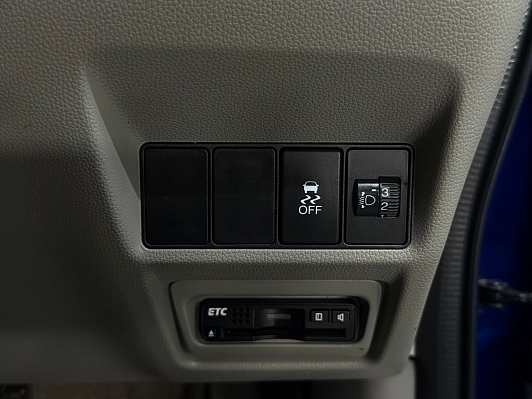 Honda Stepwgn, 2016 года, пробег 163270 км