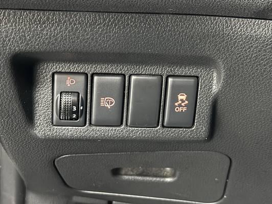 Nissan X-Trail SE High, 2012 года, пробег 208000 км