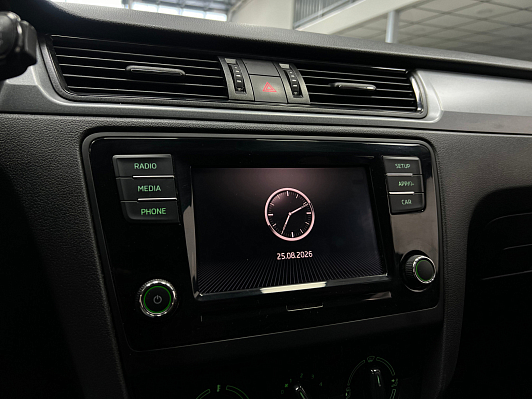 Skoda Rapid Hockey Edition Active, 2018 года, пробег 242290 км