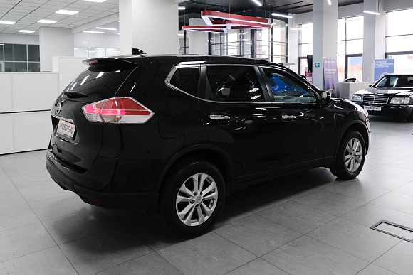 Nissan X-Trail, 2017 года, пробег 107000 км