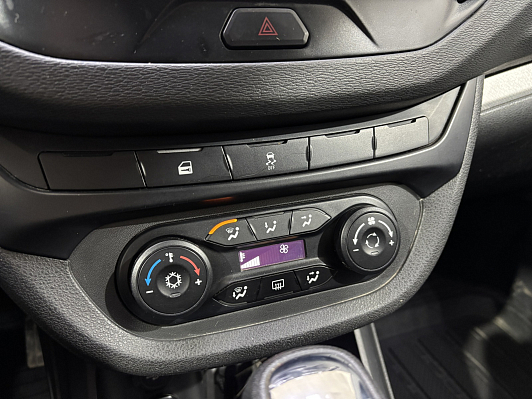 Lada (ВАЗ) Vesta Comfort Winter, 2021 года, пробег 73000 км