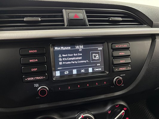 Kia Rio Luxe RED Line, 2018 года, пробег 130829 км