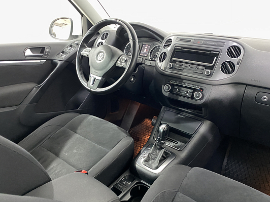 Volkswagen Tiguan Avenue, 2012 года, пробег 112722 км