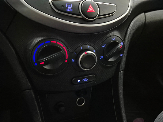 Hyundai Solaris Active, 2016 года, пробег 55937 км