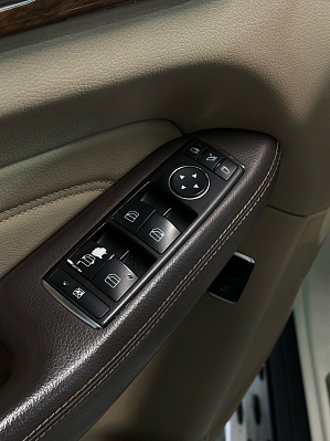 Mercedes-Benz M-Класс, 2011 года, пробег 313000 км
