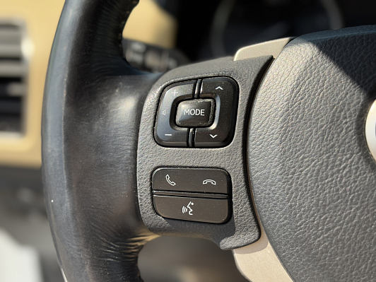 Lexus NX Luxury, 2015 года, пробег 100658 км