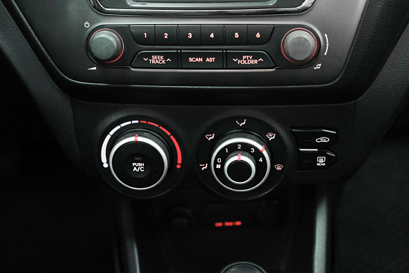 Kia Rio Luxe, 2012 года, пробег 219655 км