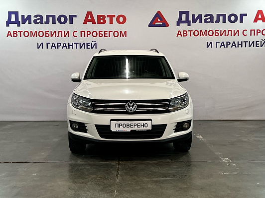 Volkswagen Tiguan Trend&Fun, 2013 года, пробег 302000 км