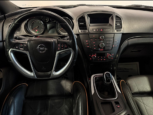 Opel Insignia Cosmo, 2012 года, пробег 136000 км