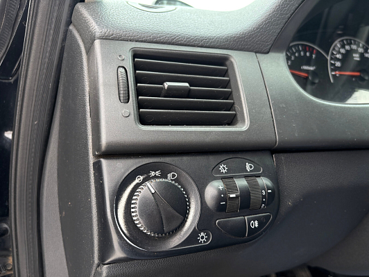 Lada (ВАЗ) Priora Люкс, 2013 года, пробег 135459 км