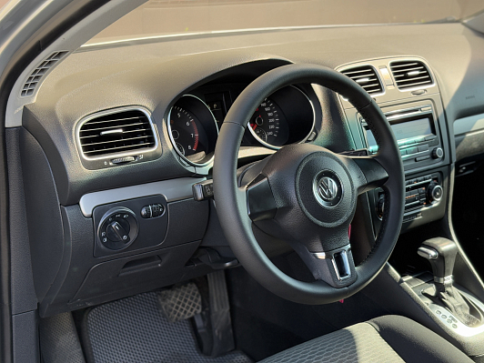 Volkswagen Golf Trendline, 2010 года, пробег 209855 км