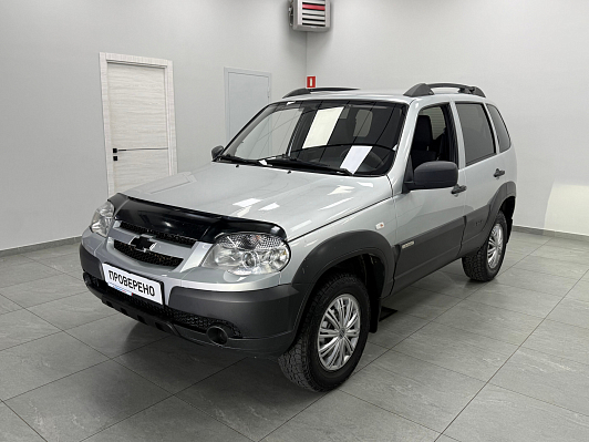 Chevrolet Niva LE, 2018 года, пробег 111160 км